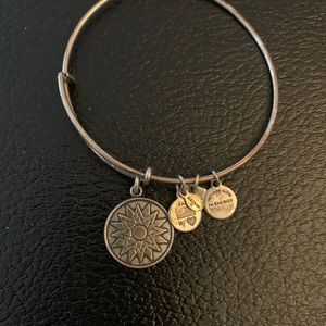 alex and ani bracelet